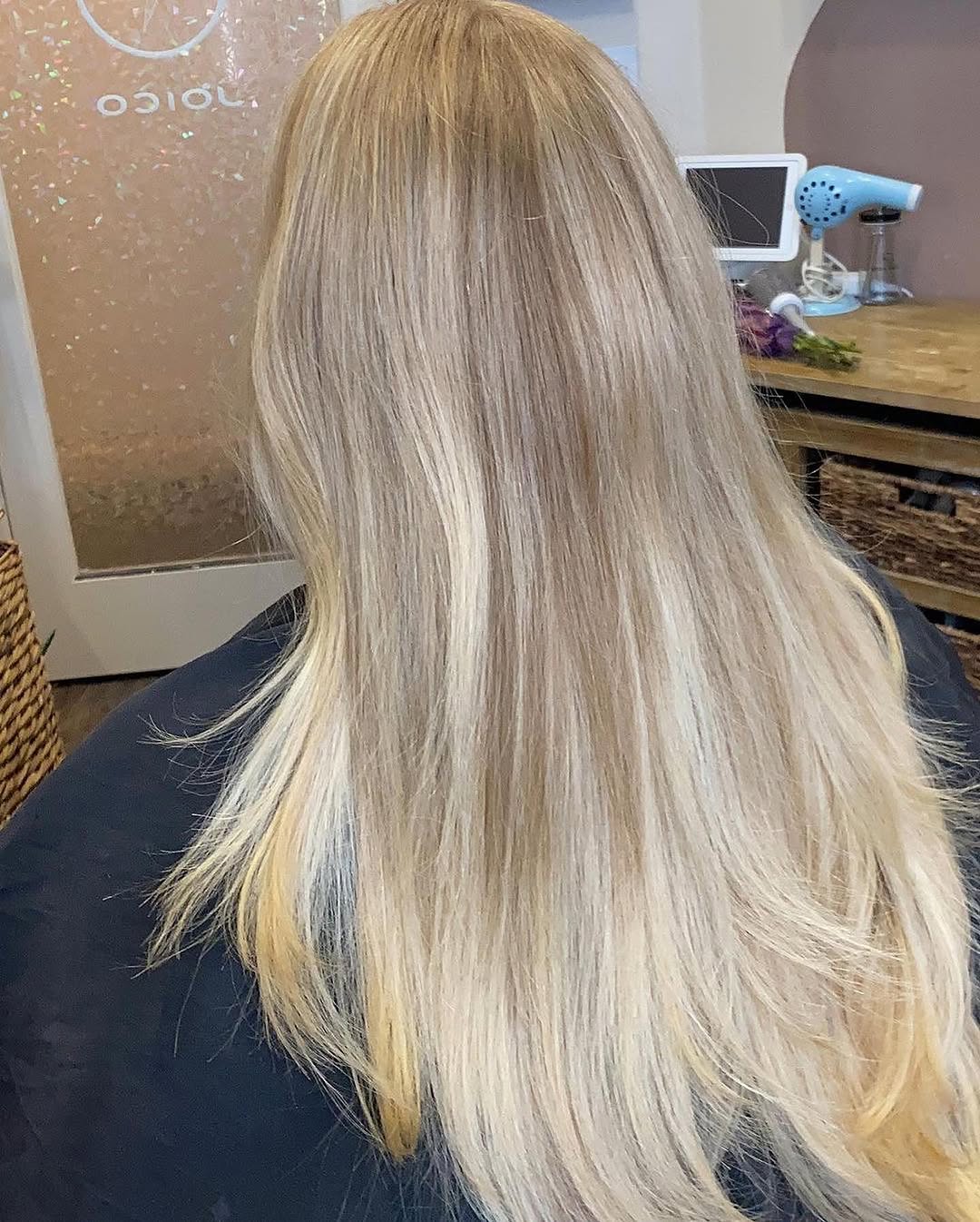 hair model before treatment