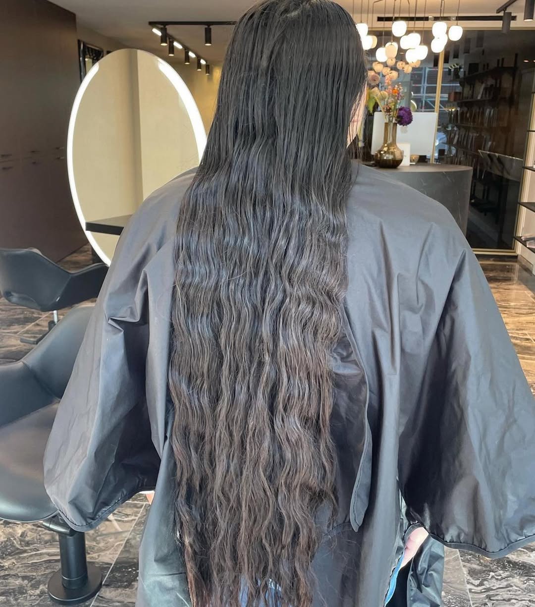 hair model before treatment